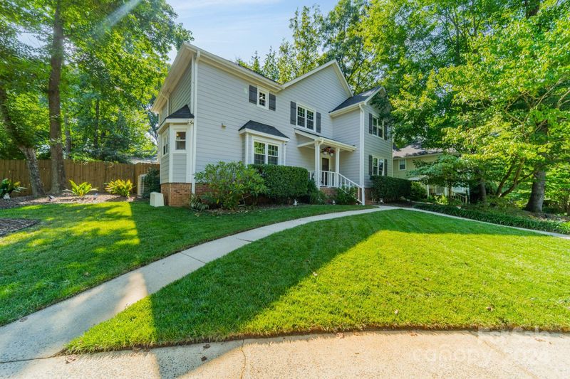 8107 Bush Mill Ln, Charlotte, NC 28270