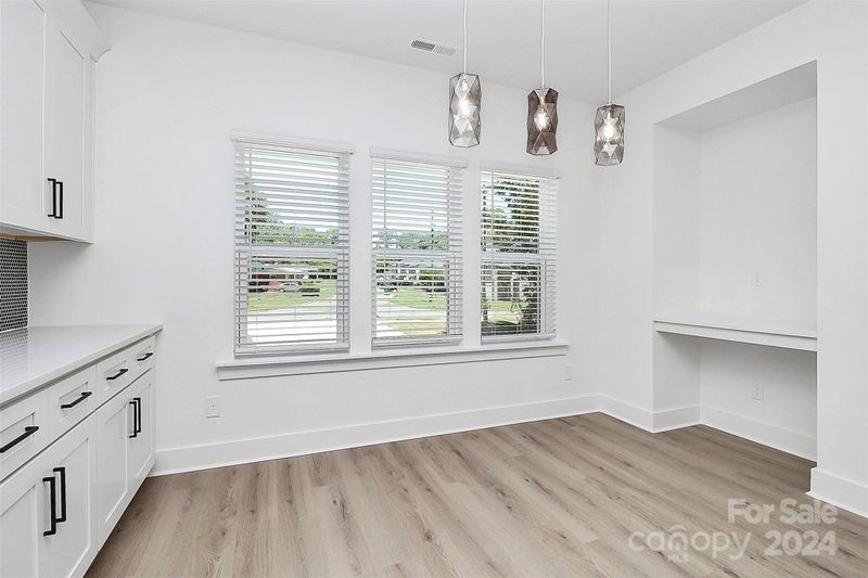 2613 Dr Carver Rd, Charlotte, NC 28208