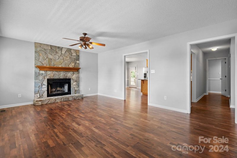 3697 Serenity Dr, Hickory, NC 28602