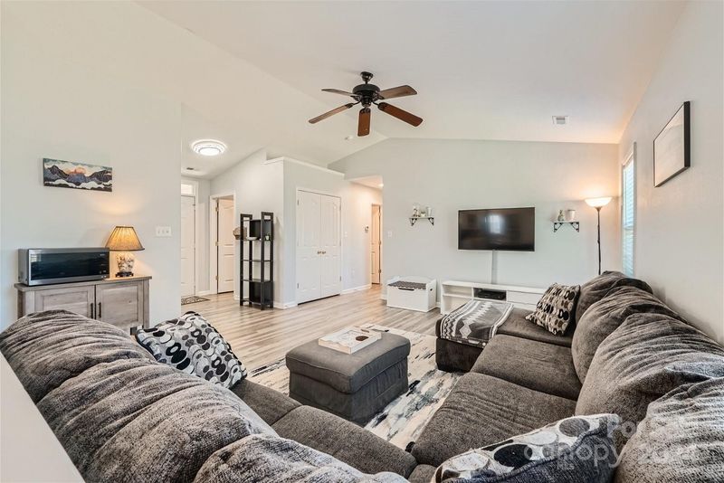 3021 Hawick Commons Dr, Concord, NC 28027