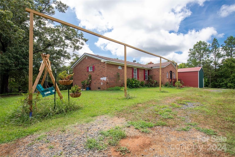 1109 Mcgill Rd, Smyrna, SC 29743
