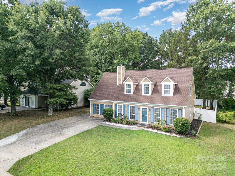 9509 Oren Thompson Rd, Charlotte, NC 28213
