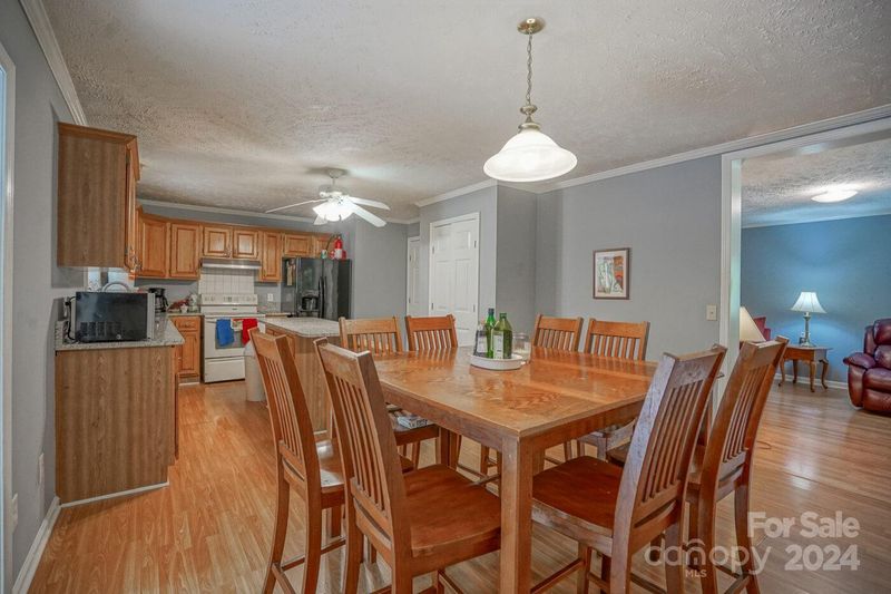 8113 Pine Oak Rd, Waxhaw, NC 28173