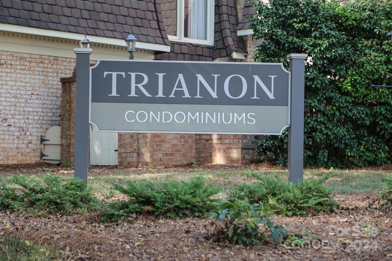 1700 Roxborough Rd #E, Charlotte, NC 28211