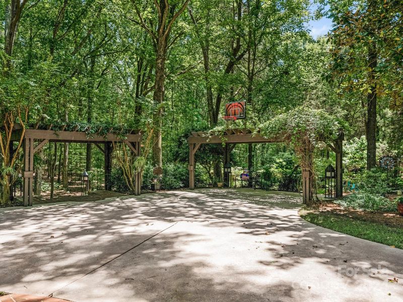 2509 Houston Branch Rd, Charlotte, NC 28270