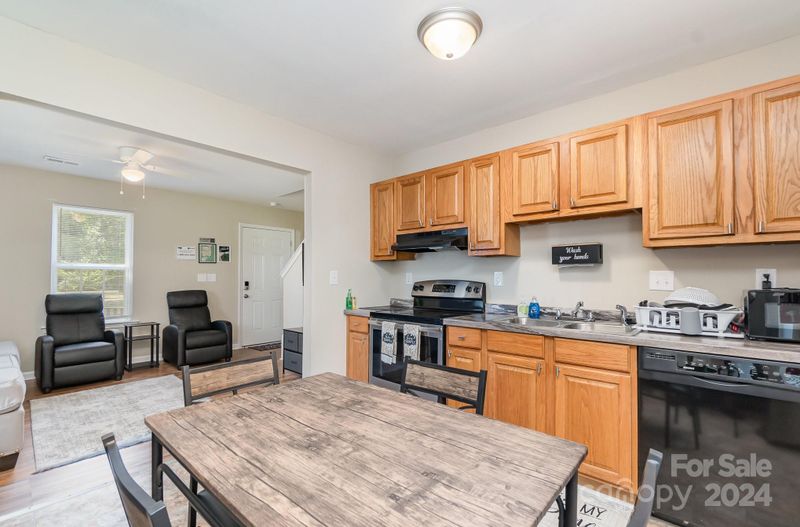 336 Drury Dr, Charlotte, NC 28206