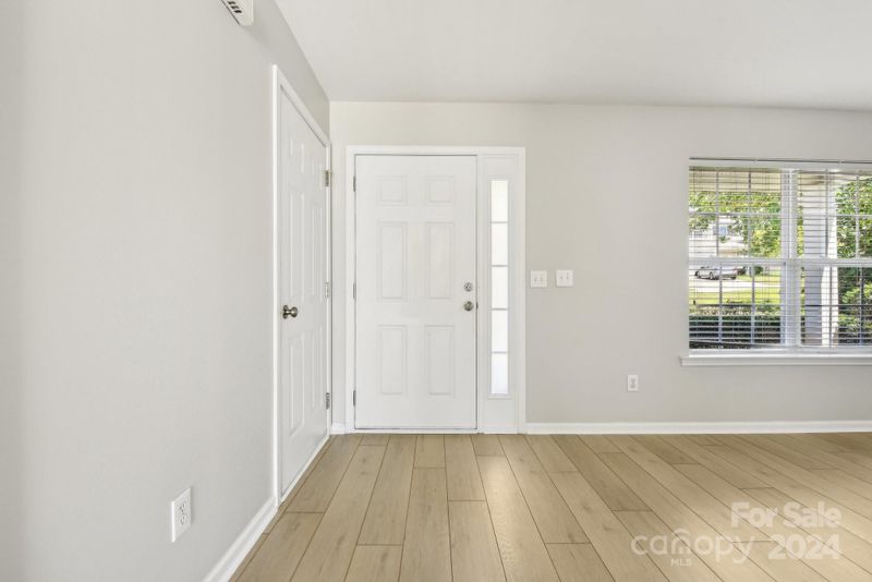 10793 Traders Ct, Davidson, NC 28036