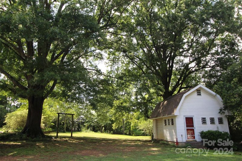 109 N Westover Dr, Monroe, NC 28112