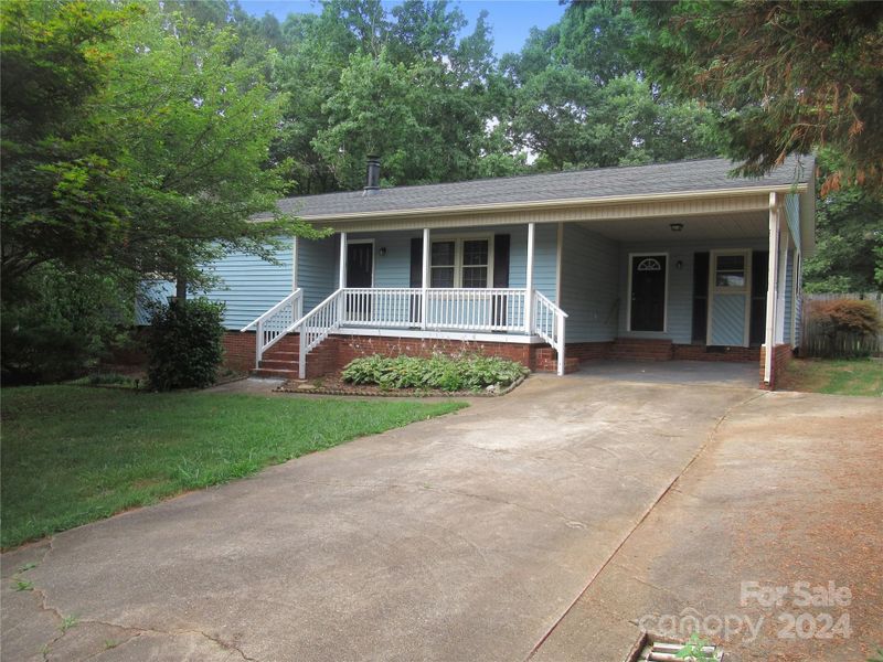 642 Park Cir, Lincolnton, NC 28092