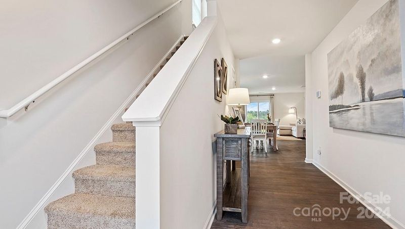 1012 20th Avenue Loop SE, Hickory, NC 28602