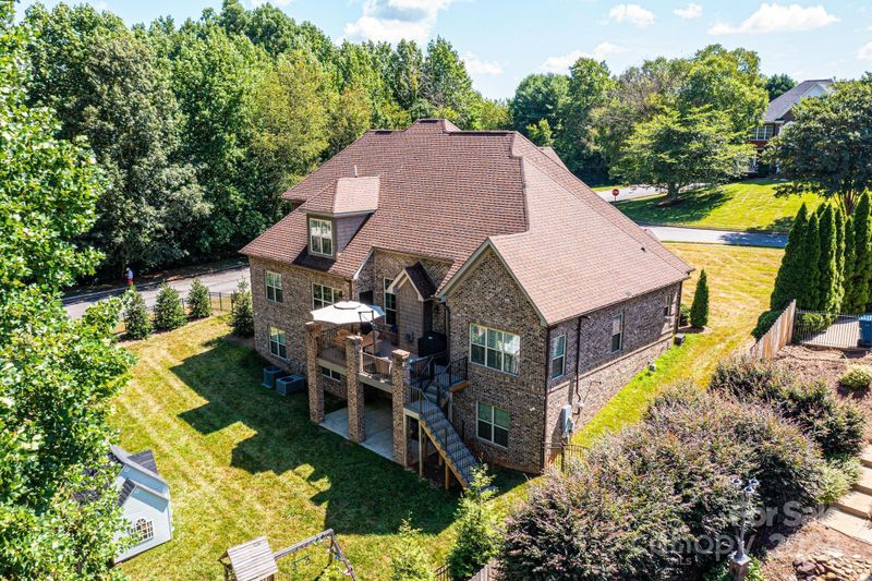 233 42nd Avenue Dr, Hickory, NC 28601