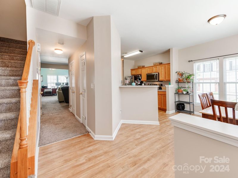 7947 Mariners Pointe Cir, Denver, NC 28037
