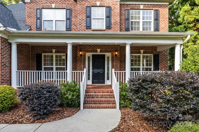 4498 Rustling Woods Dr, Denver, NC 28037