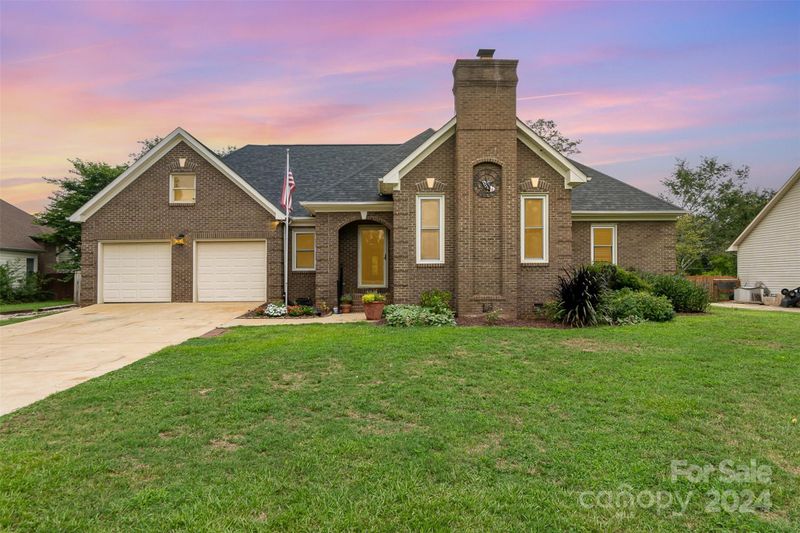109 Gregory Ct, Mount Holly, NC 28120