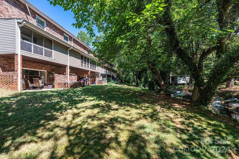 820 6th St NW, Hickory, NC 28601