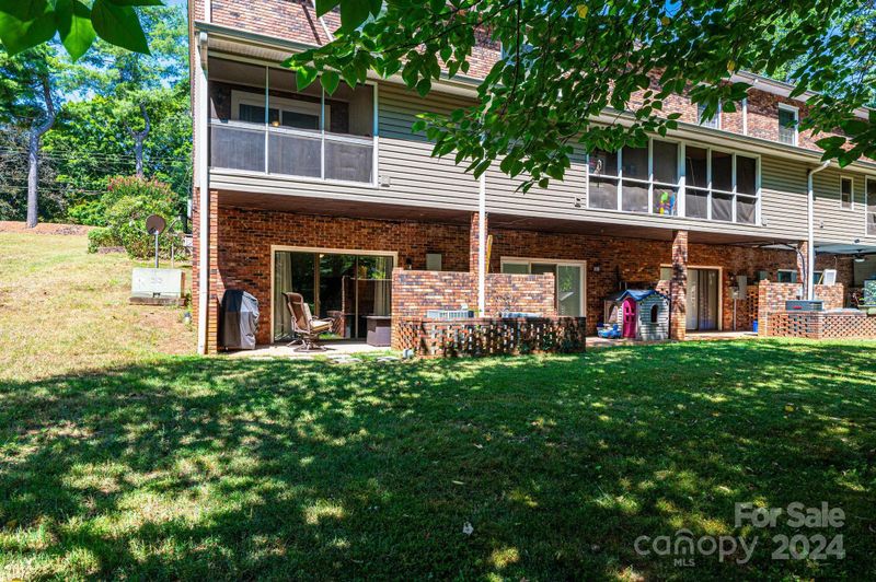 820 6th St NW, Hickory, NC 28601