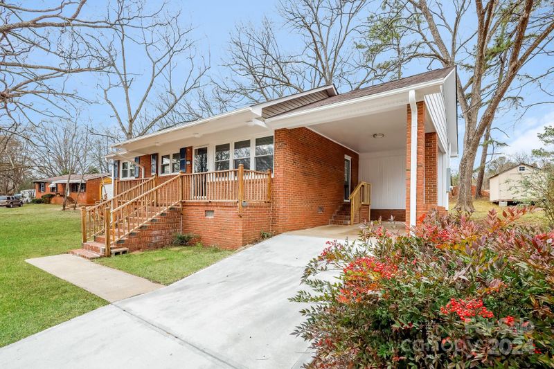 123 Lowry Row, York, SC 29745