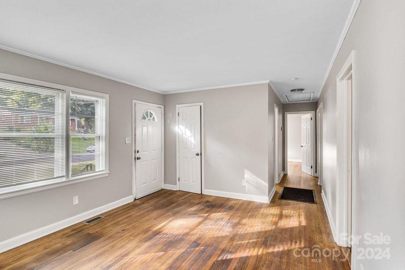 711 Gallagher St, Charlotte, NC 28208