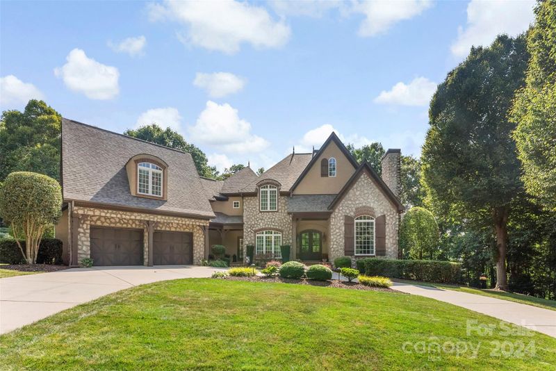 8021 Water View Dr, Belmont, NC 28012
