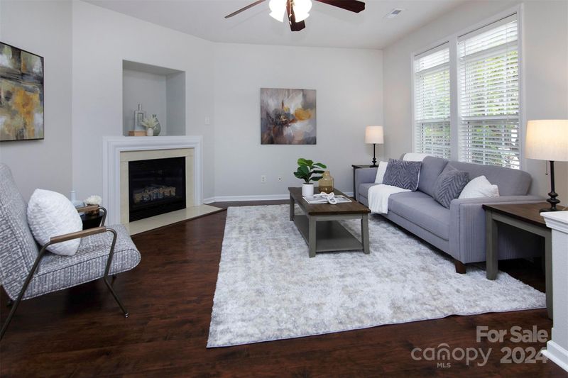 7706 Brisbane Ct, Charlotte, NC 28215