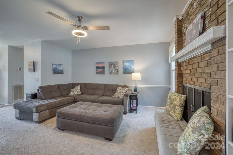 3240 13th Avenue Ct NE, Conover, NC 28613