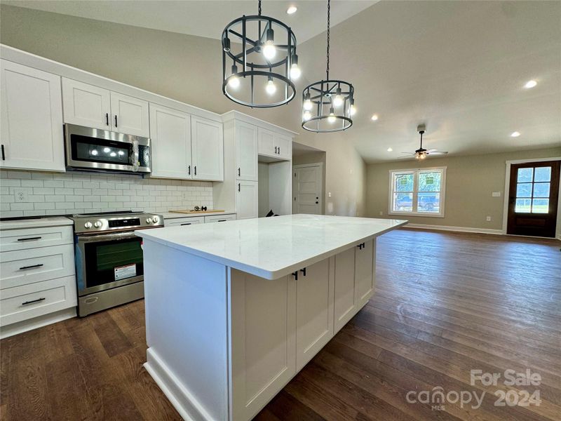 2335 Shoal Rd, Crouse, NC 28033