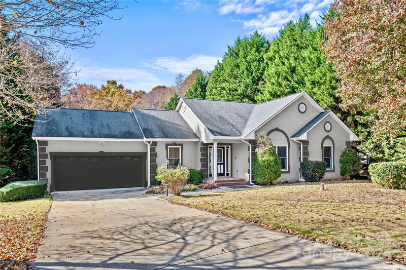 717 Lois Ln, Gastonia, NC 28056