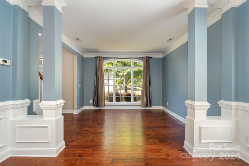 8527 Delamere Ln, Charlotte, NC 28269