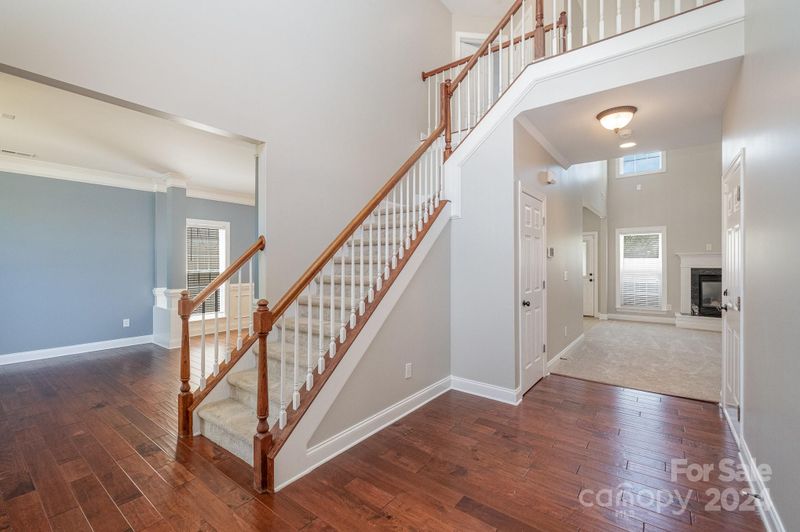 8527 Delamere Ln, Charlotte, NC 28269
