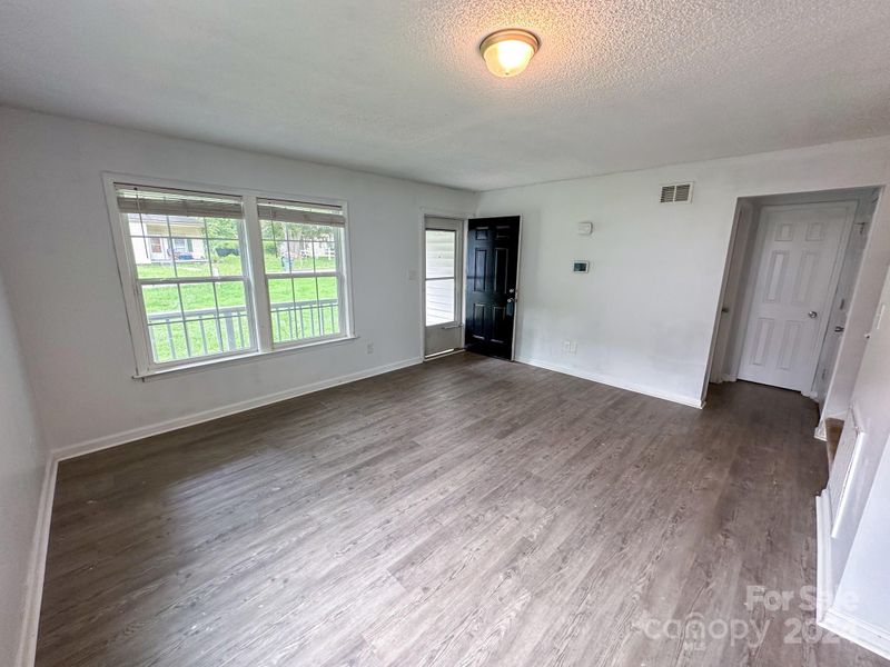 509 Birch St, Lowell, NC 28098