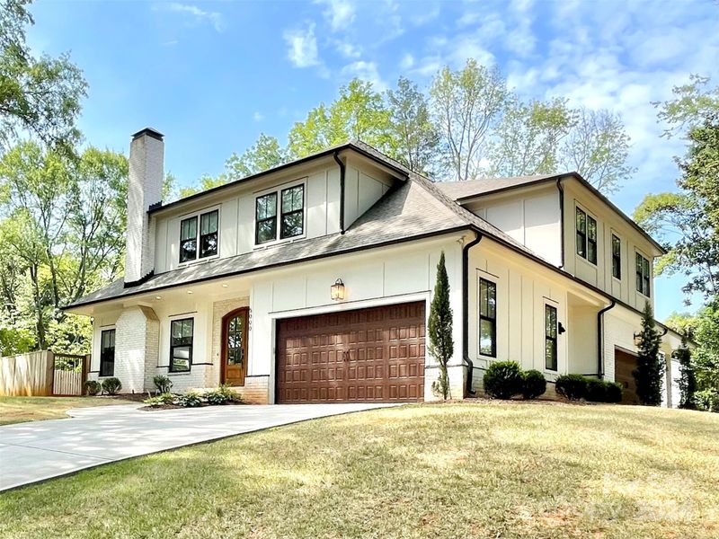5000 Baylor Dr, Charlotte, NC 28210
