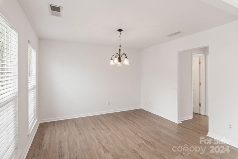 9216 Bellegarde Dr, Charlotte, NC 28277