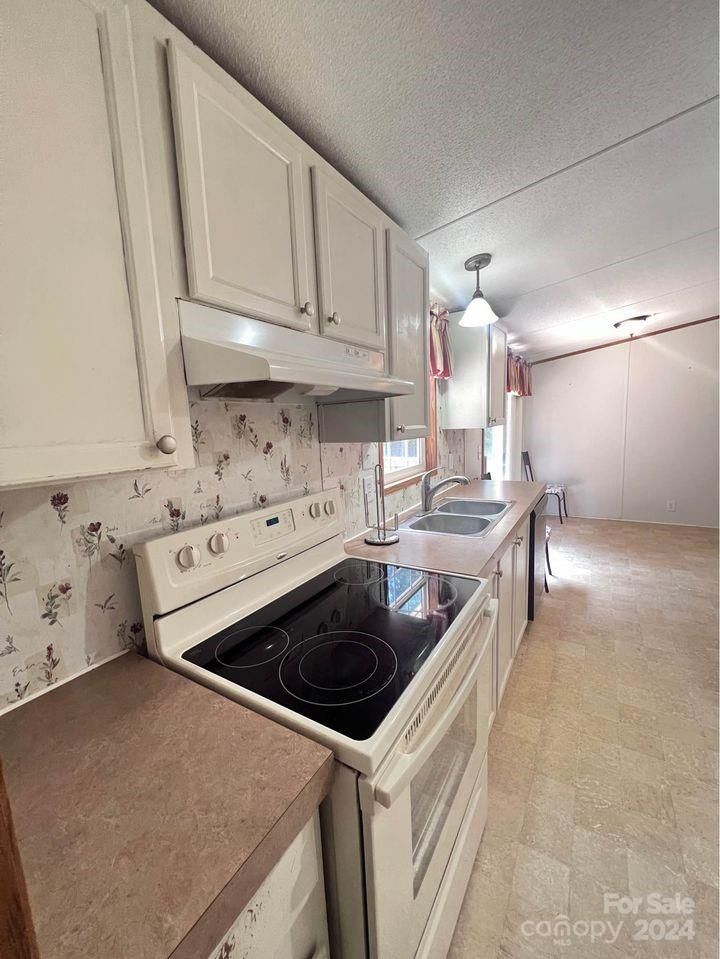2968 Sam Houser Rd, Vale, NC 28168