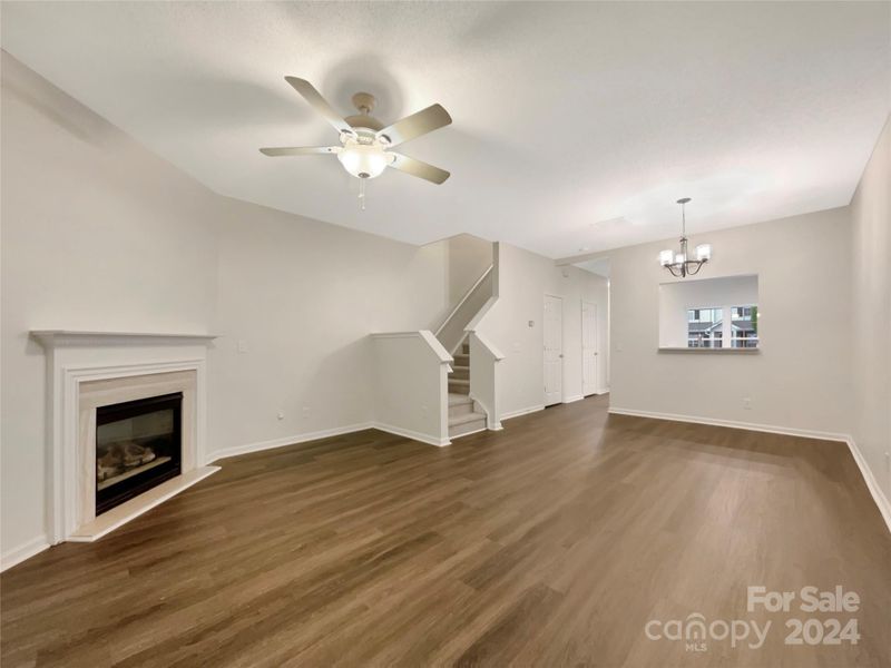 8013 Stoneham Ct, Matthews, NC 28105