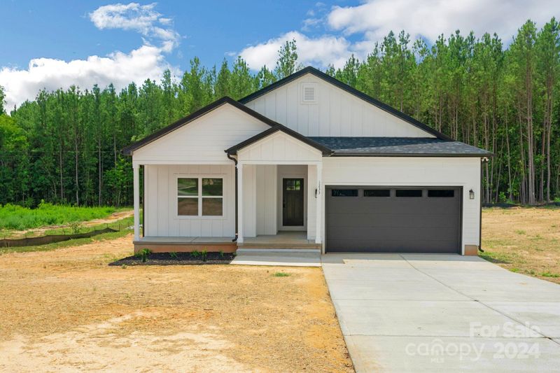 1233 Burris Blvd, Lincolnton, NC 28092