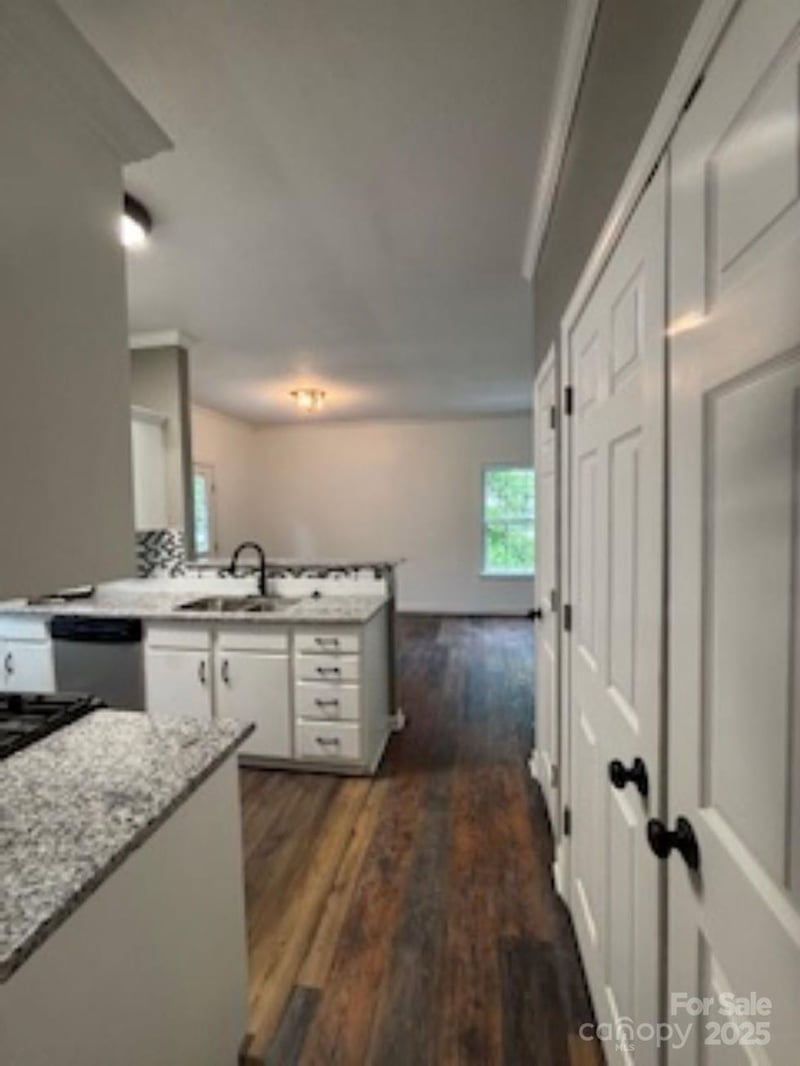 13 Cascade St, Mooresville, NC 28115