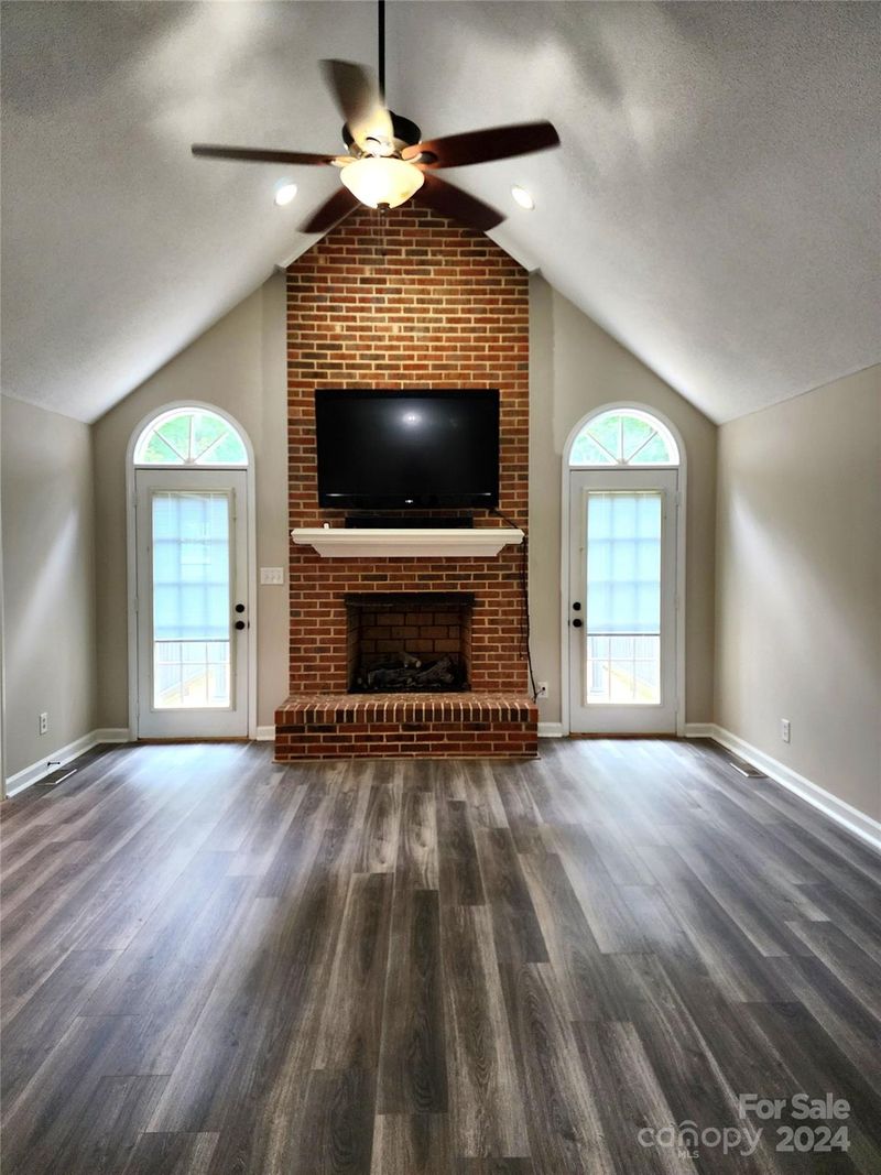 2738 Pine Knoll Ct, Gastonia, NC 28054