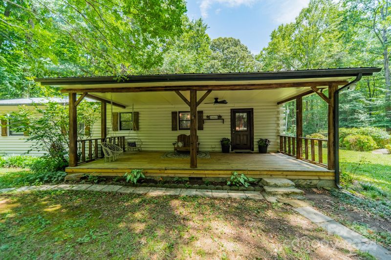 240 Old Lowesville Rd, Stanley, NC 28164