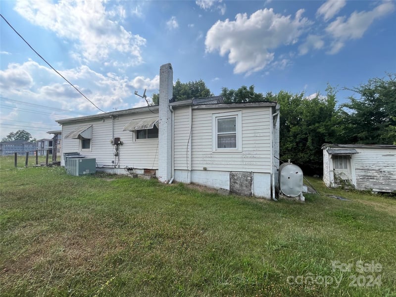 1900 Salome Church Rd, Charlotte, NC 28262