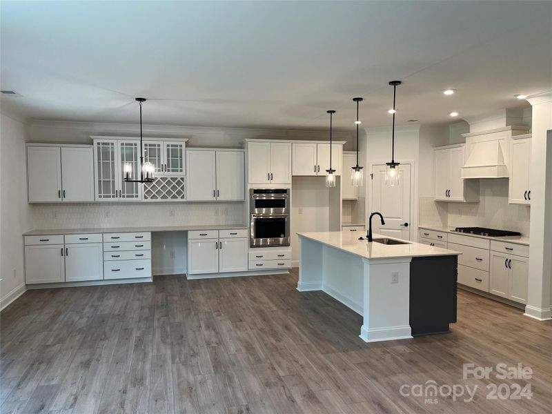 11240 Glasden Rd #248, Charlotte, NC 28278