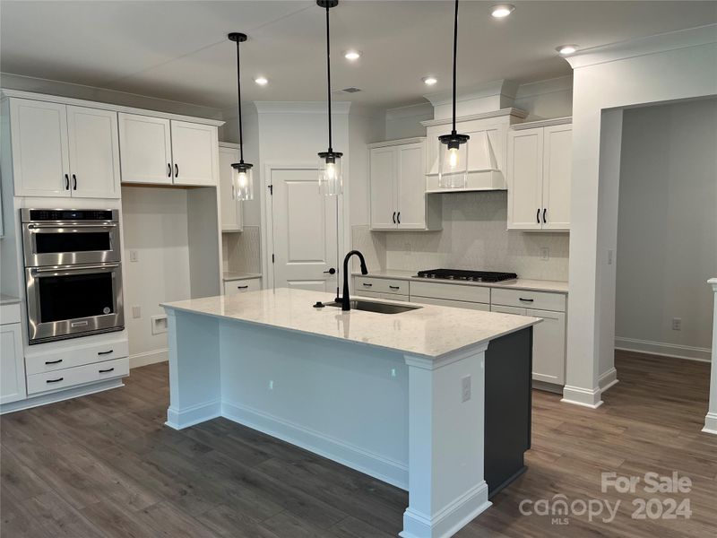 11240 Glasden Rd #248, Charlotte, NC 28278