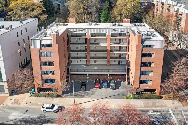 224 N Poplar St #15, Charlotte, NC 28202