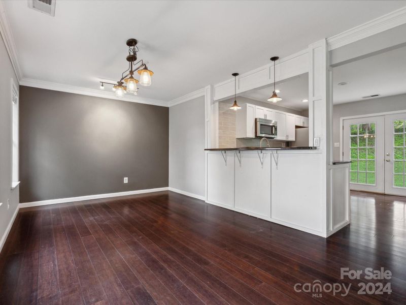 7910 Glencannon Dr, Charlotte, NC 28227