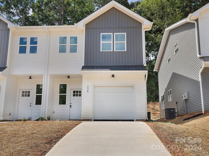 203205 9th Ave SE, Hickory, NC 28602