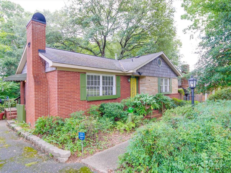 117 Farmhurst Dr, Charlotte, NC 28217