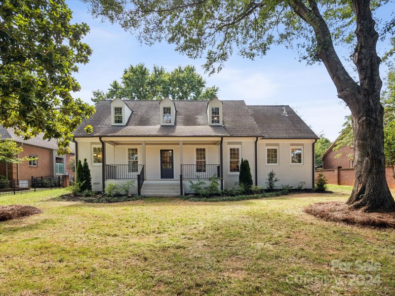 3212 Sharon Rd, Charlotte, NC 28211