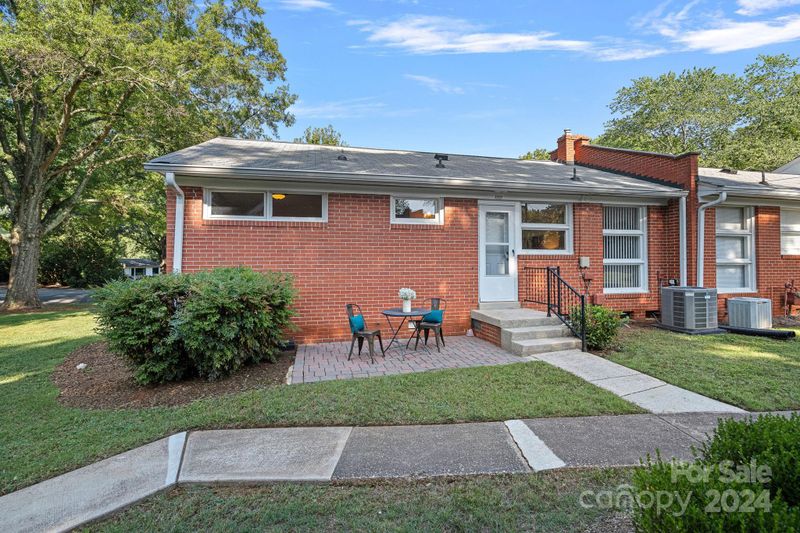 4207 Cheltenham Rd, Charlotte, NC 28211