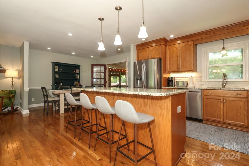 100 Condover Pl, Charlotte, NC 28270