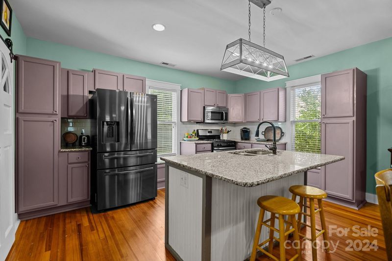 284 8th Ave, Cramerton, NC 28032