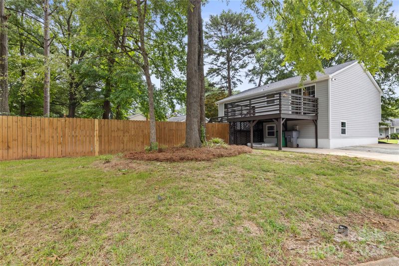 5901 Sunset Chase Ln, Charlotte, NC 28212